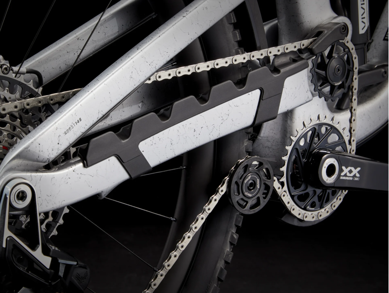 Trek Slash 9.9 XX AXS Gen 6 Full Suspension Mountain Bike 2024 in Argent Drizzle-7